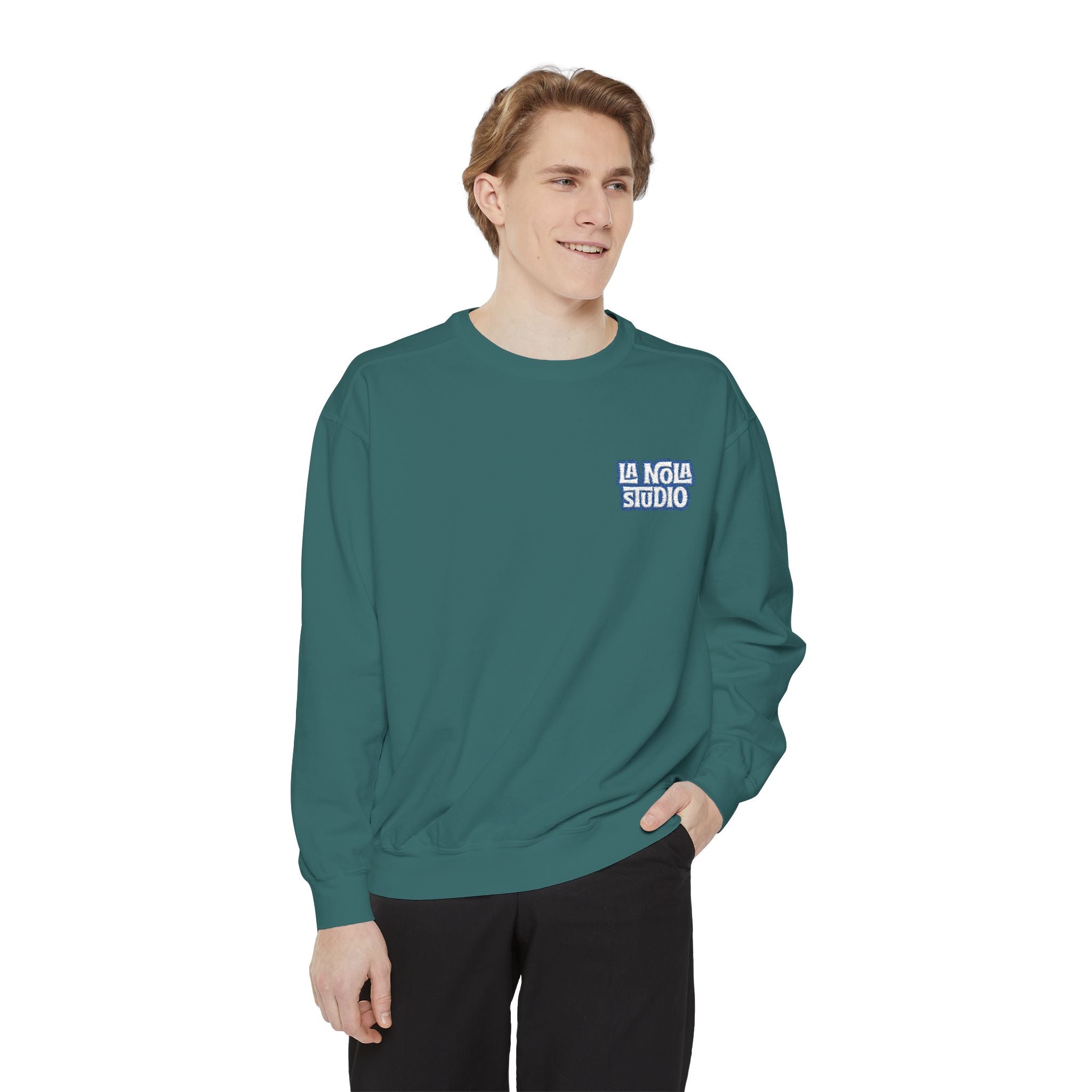 Relaxed Retro La Nola Sweatshirt | Comfort Colors Embroidered